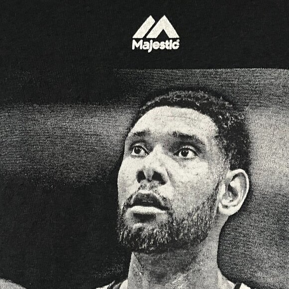 Tim Duncan San Antonio Spurs #21 NBA "Spur for Life" Majestic Graphic T-Shirt - Picture 5 of 9